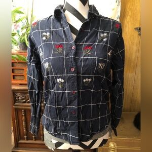 Floral Embroidered Button-up